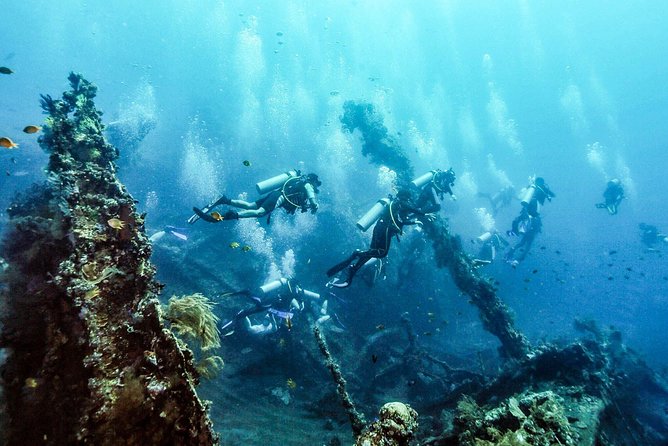 USS Liberty Shipwreck Scuba Diving at Tulamben Bali - Lunch and the break between sessions