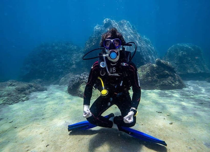 Visit Cham Islands & Snorkelling & Scuba Diving - Who should book this Cham Islands trip?
