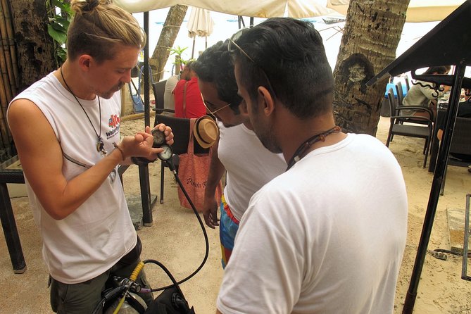 WaterColors - Discover Scuba Diving in Boracay - A first scuba lesson beside White Beach