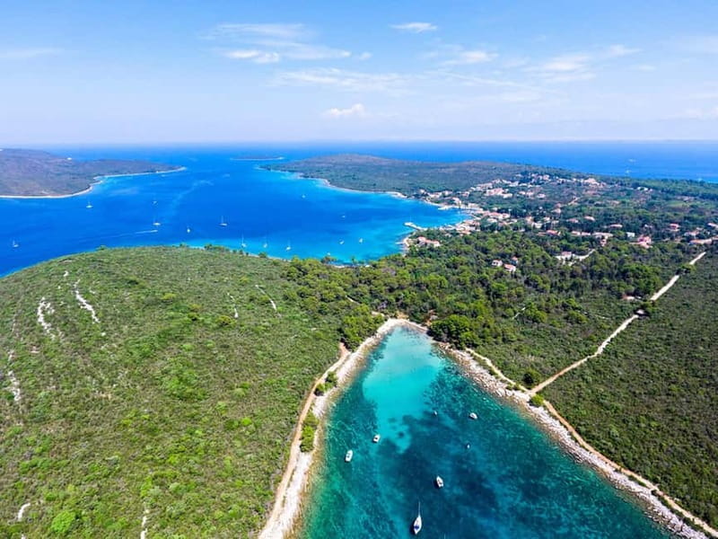 Zadar: Sakarun Beach & Dugi Island Speedboat Tour w/Diving - A military tunnel with a story to tell