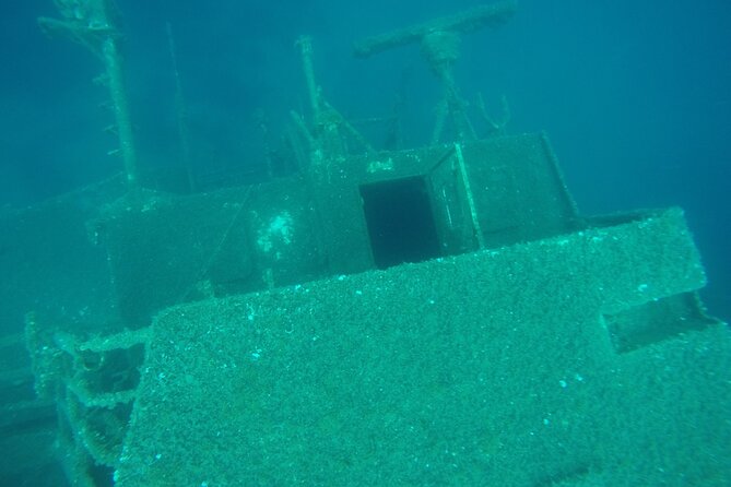 Zadar: Shipwreck Dive, Sandy Beach, Lighthouse & Island Tour - Who should book this boat tour?